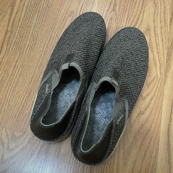 OluKai Alapa Mustang/Dusty Olive knit slip on shoes men size 9 - Picture 2 of 6